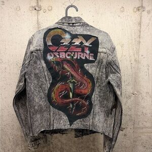 Cropped Levi’s acid washed Ozzy Osbourne jacket